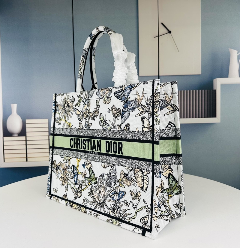 Dior Shopping Bags